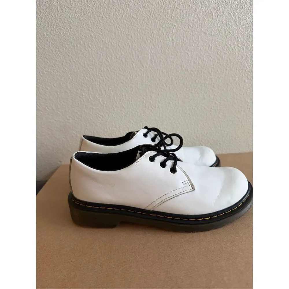 Dr. Martens Smooth Oxford Shoe Leather White Unisex Kids size 3